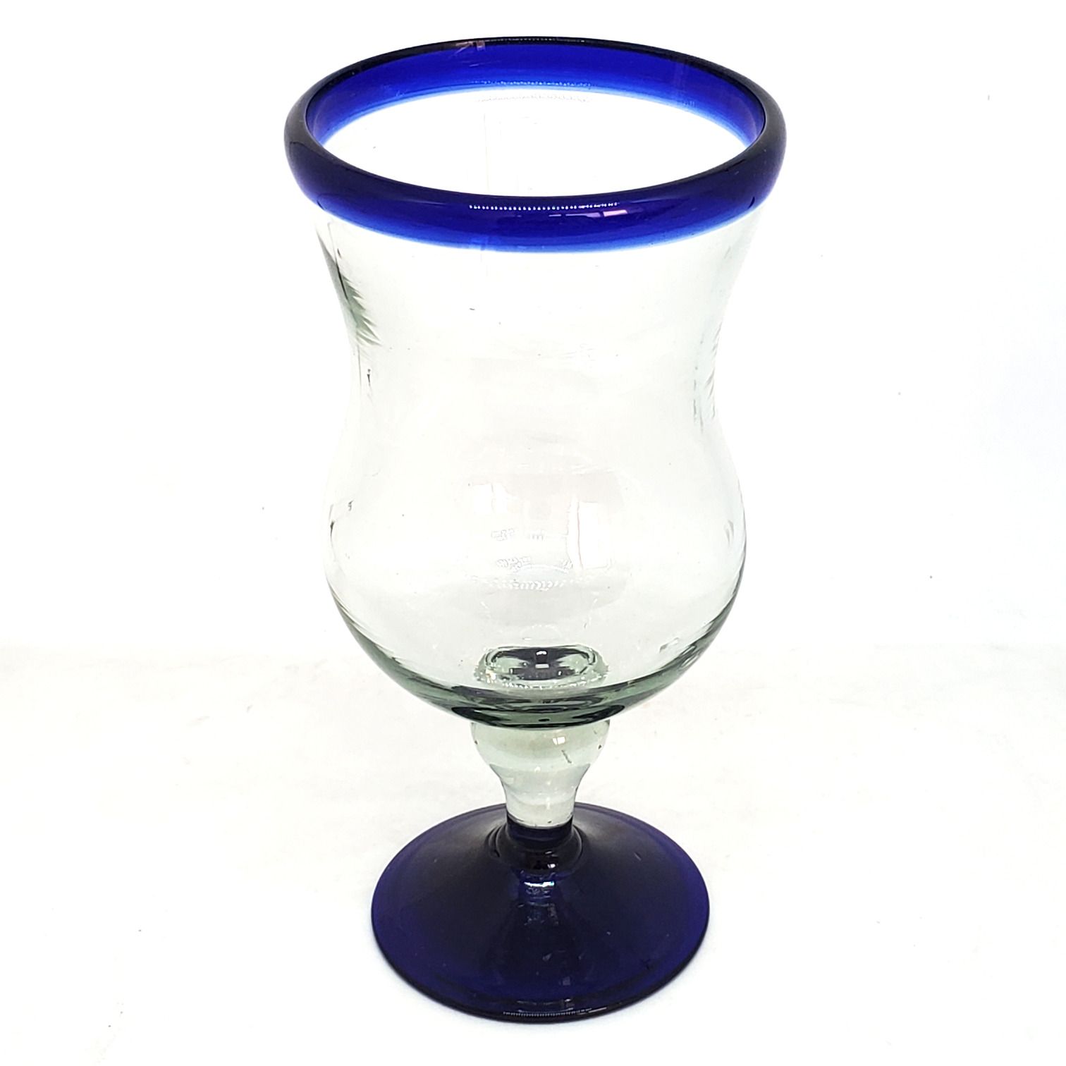 VIDRIO SOPLADO / Juego de 6 copas curvas para vino con borde azul cobalto